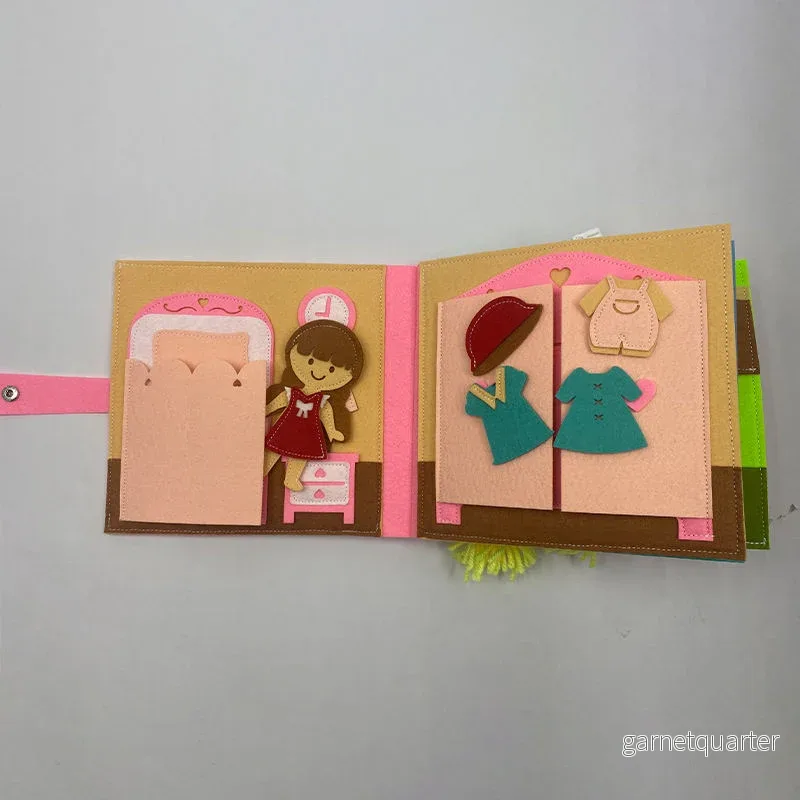 Aktivitets- och känselbok Hus - Rosa - Bild 3
