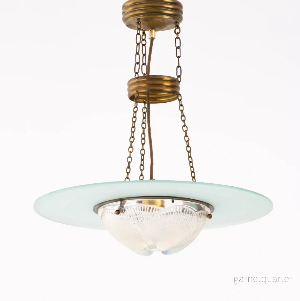 Taklampa Artdeco A. Lalique ”Coquilles” Rene Jules Frankrike 1924 Nr A584 Taklampa Artdeco A. Lalique ”Coquilles” Rene Jules Frankrike 1924 Nr A584