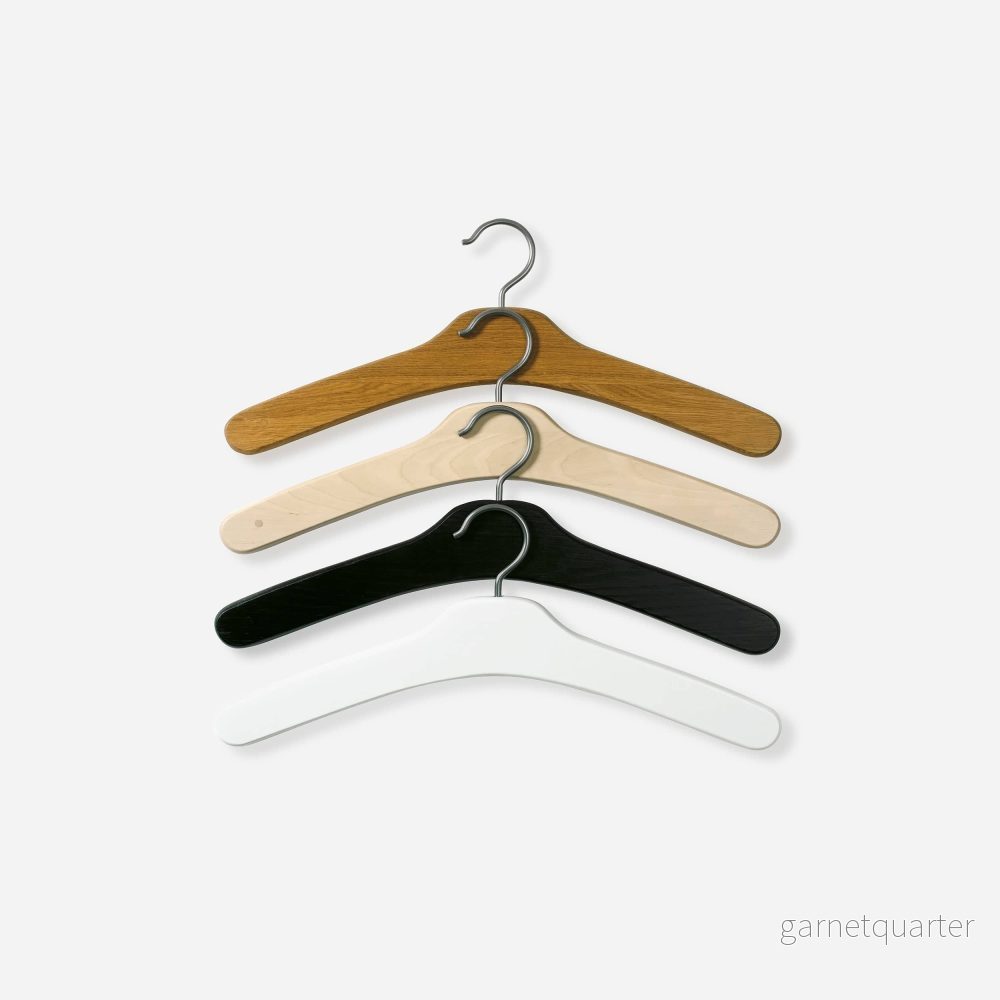 Hanger 1