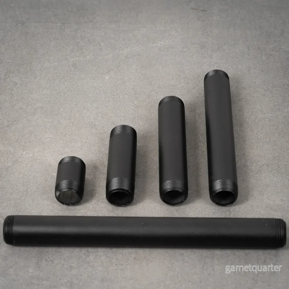 Rör för inredning – 32 mm – Svartlackerad
