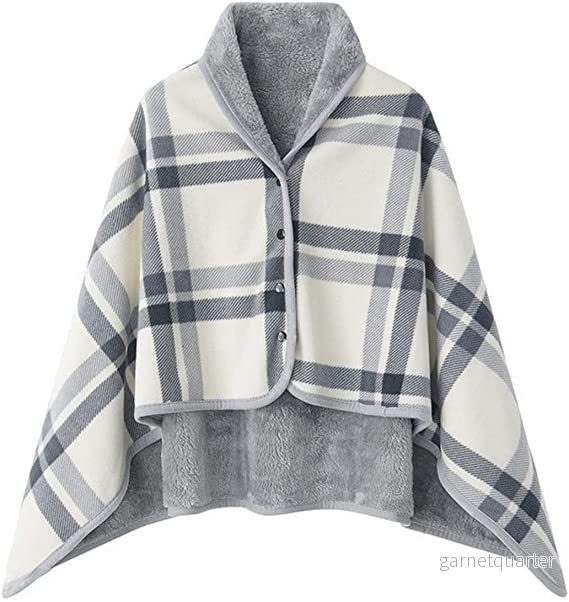 Varm mysig poncho inomhus – One size. Mjuk & läcker fleece med knappar.