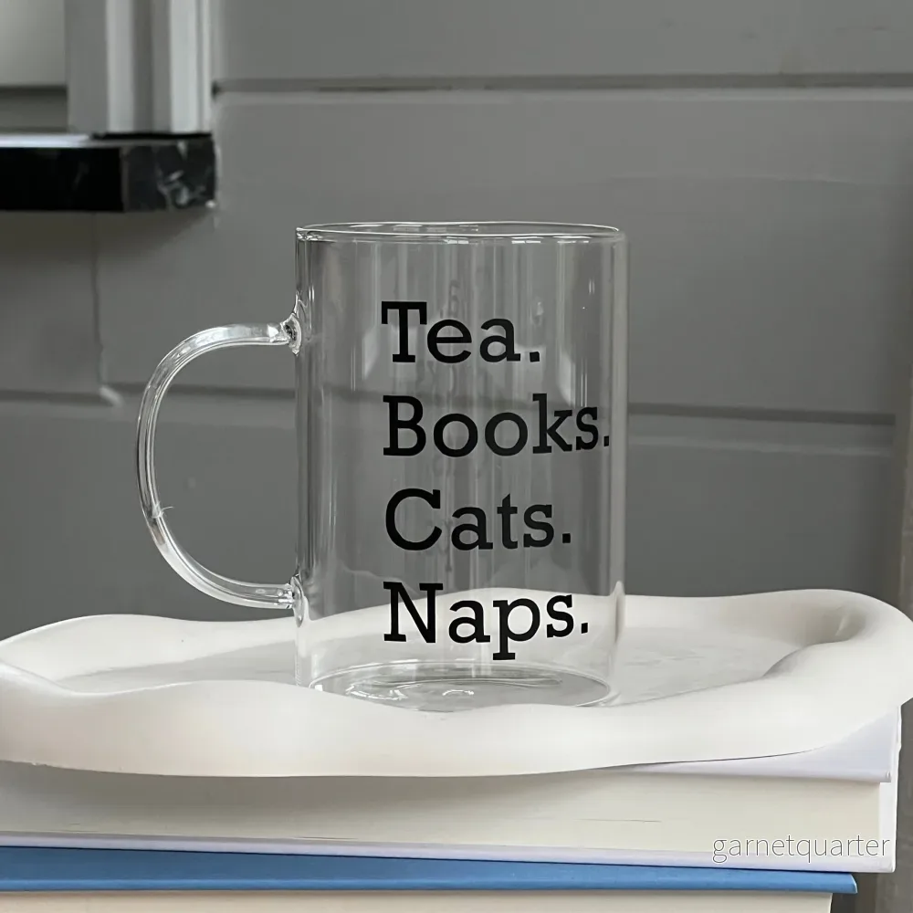 Glas med handtag - Tea, books, cats, naps