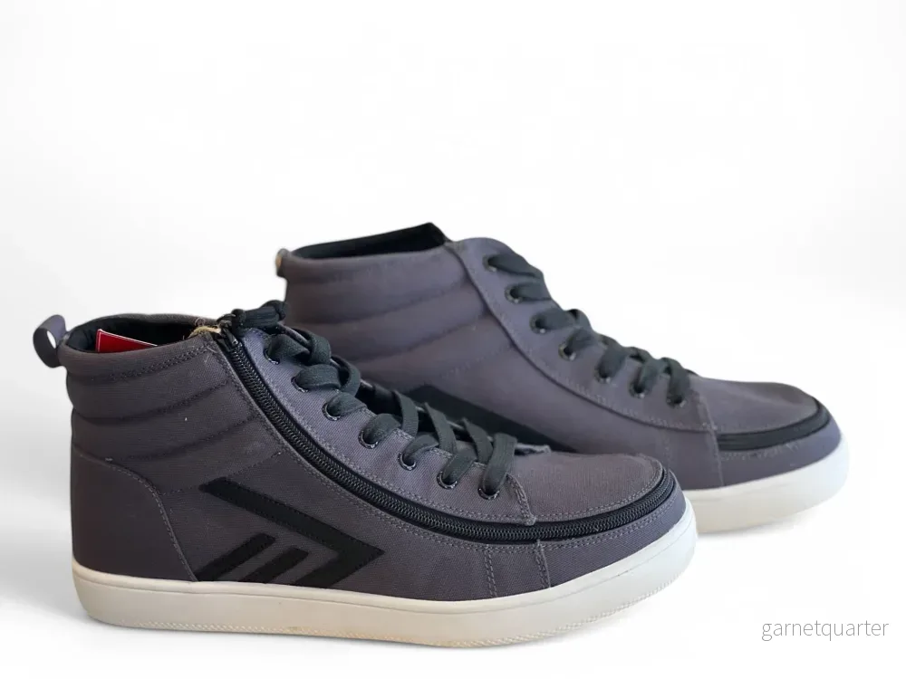 ”CHARCOAL HIGH TOPS” – Bred högklackad sneaker i textil/kanvas. Justerbar & bekväm ”CHARCOAL HIGH TOPS” – Bred högklackad sneaker i textil/kanvas. Justerbar & bekväm