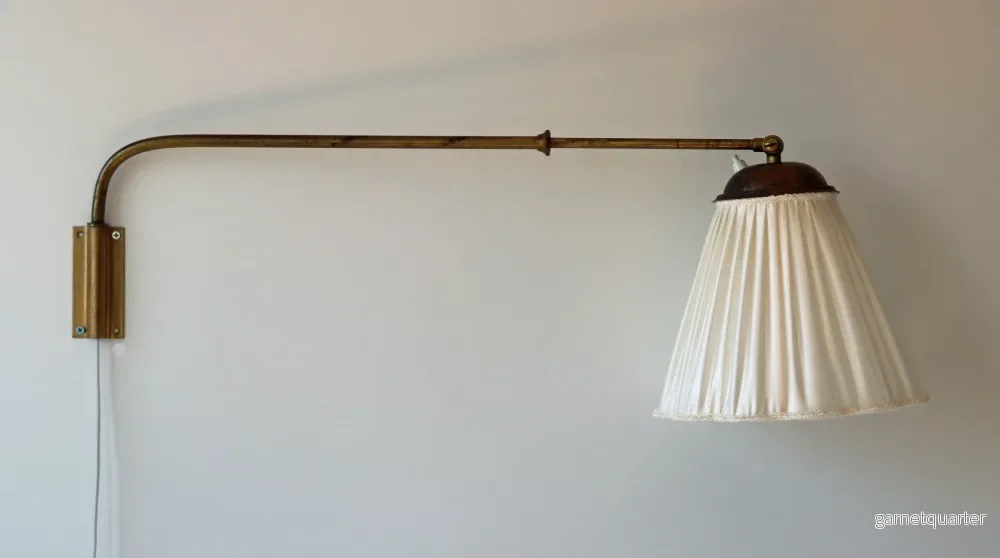 Vägglampa i mässing 1950-tal Nr V93 Vägglampa i mässing 1950-tal Nr V93