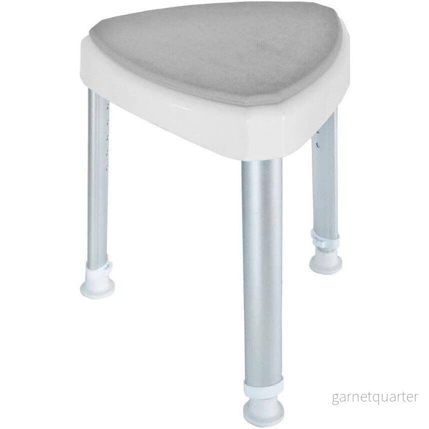 Triangulär pall med justerbar höjd (sitsbredd 45 cm) Triangulär pall med justerbar höjd (sitsbredd 45 cm)