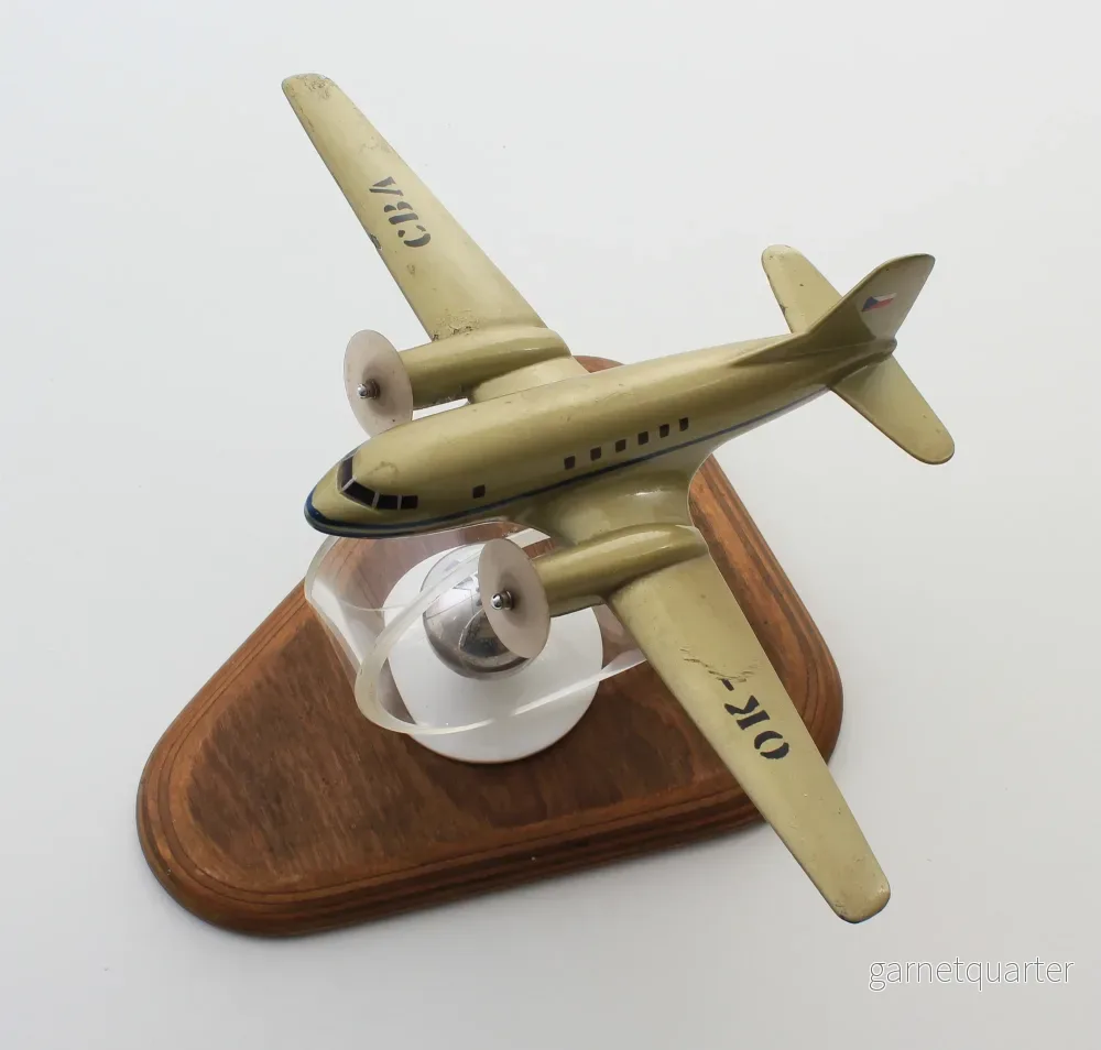 Flygplan IL-12 Tjeckoslovakien 1950-tal  Nr D112