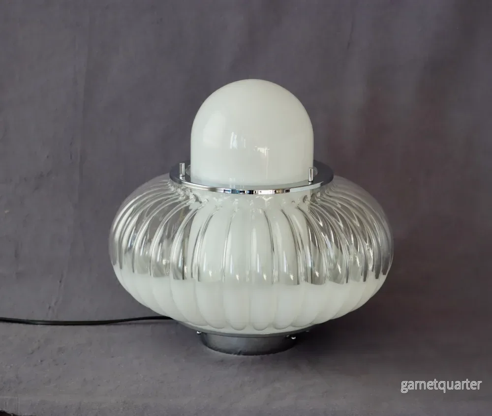 Bordslampa Italien 1960/70-tal Nr B452