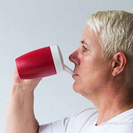 Ergonomisk drickskopp med ett handtag och drickspip – 3 olika färger Röd