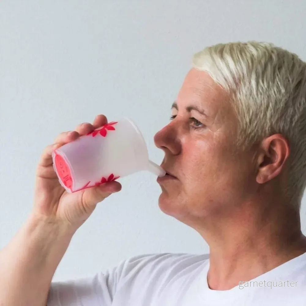 Halkfri drickskopp med pip - Återanvändbar. Kan användas i mikrovågsugn + diskmaskin - Bild 3