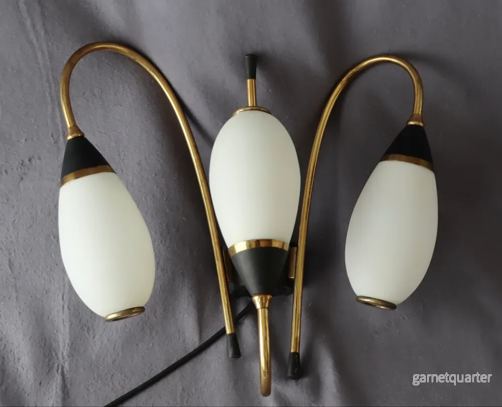 Vägglampa 1950/60-tal Nr V104 Vägglampa 1950/60-tal Nr V104