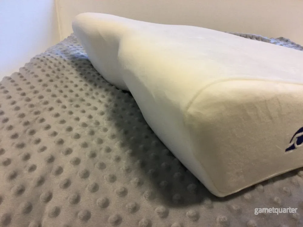 Tryckavlastande och mjuk kudde i memory foam – bra axelfrihet (50 x 30)