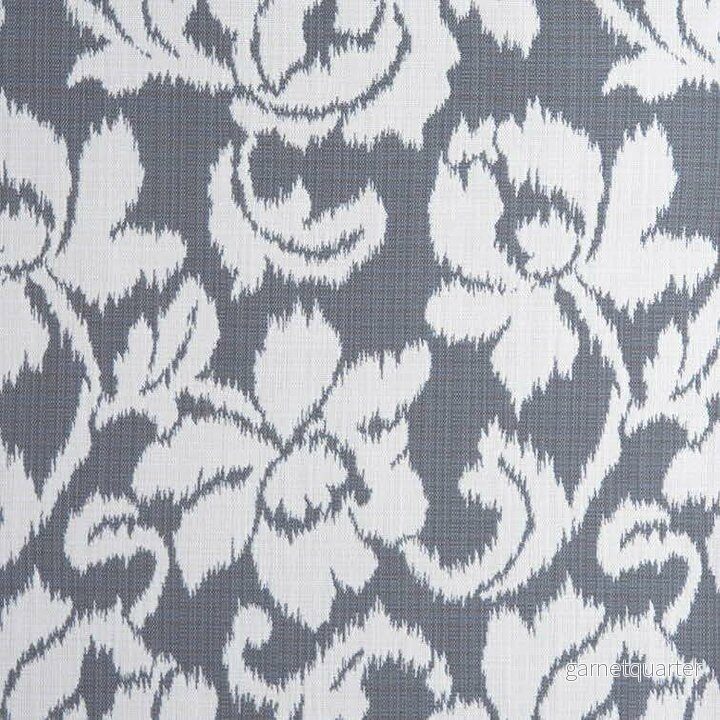 Fasad ryggdyna, Grå Ikat (vit blomma) (35cm, 10/5) Fasad ryggdyna, Grå Ikat (vit blomma) (35cm, 10/5)