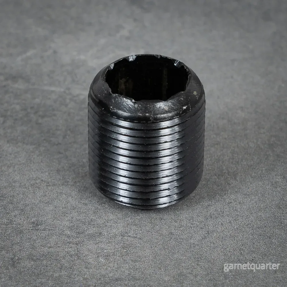 Gängnippel – 32 mm – Svartlackerad Gängnippel – 32 mm – Svartlackerad