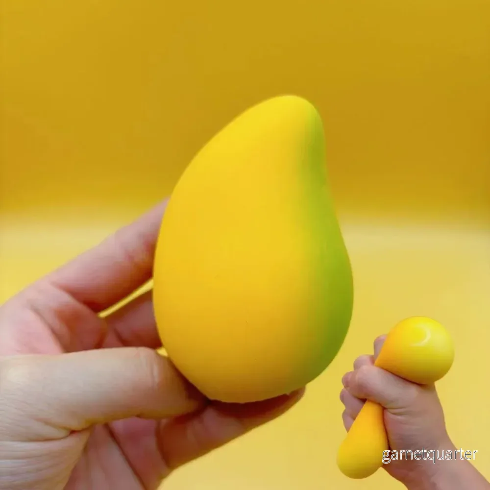 SQUISHY MANGO – FÄRGSKIFTANDE SQUISHY MANGO – FÄRGSKIFTANDE