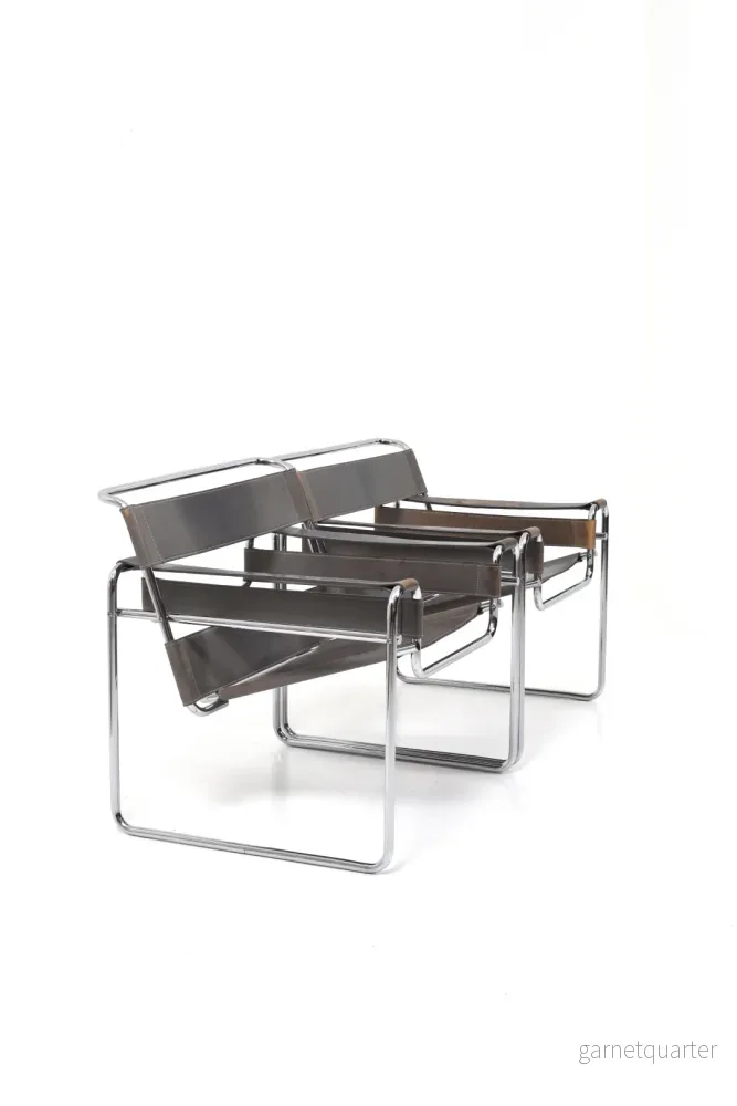 Ett par Wassily Lounge Chairs av Marcel Breuer för Knoll Ett par Wassily Lounge Chairs av Marcel Breuer för Knoll