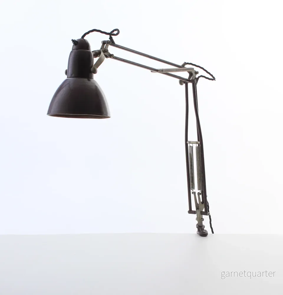 Napako Skrivbordslampa Industrilampa Bahaus 1930-tal Nr B220 Napako Skrivbordslampa Industrilampa Bahaus 1930-tal Nr B220