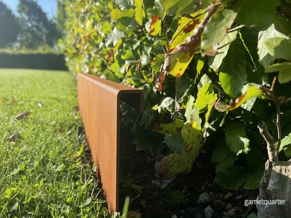 Specialmått – kantstål och gräskanter i cortenstål med dubbelt omvik - Bild 2