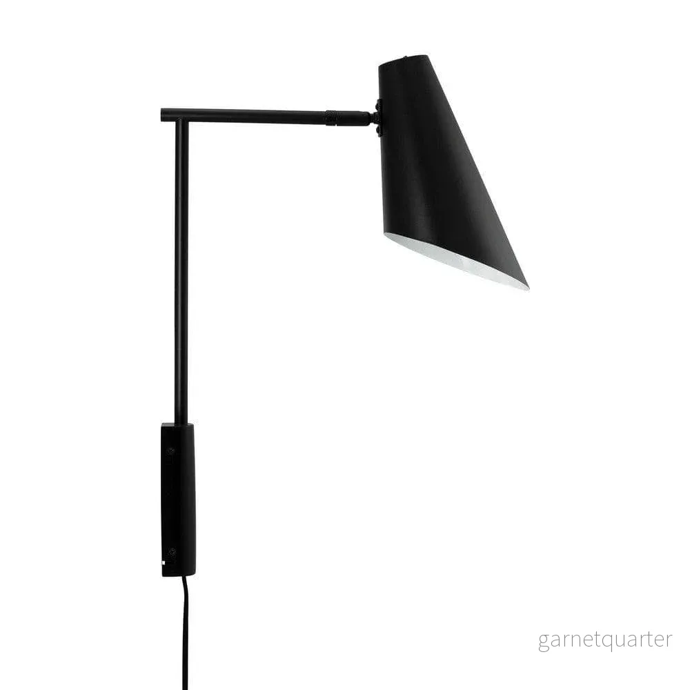 Dyberg Larsen Vägglampa Cale Enkel Dyberg Larsen Vägglampa Cale Enkel