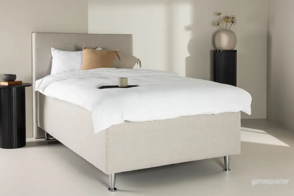 Mesa enkelsäng 120x 200, beige