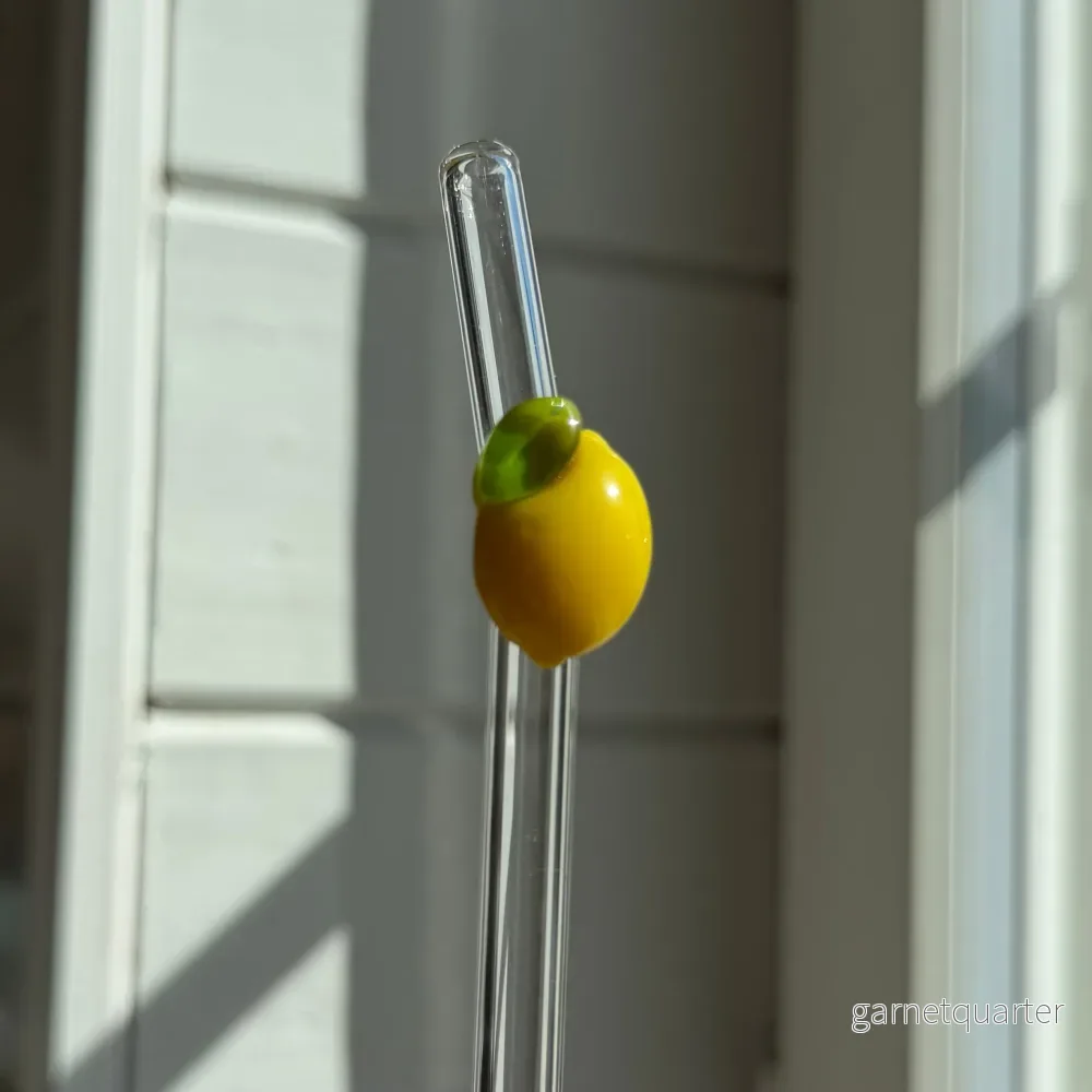 Glassugrör med citrondetalj (1 st)