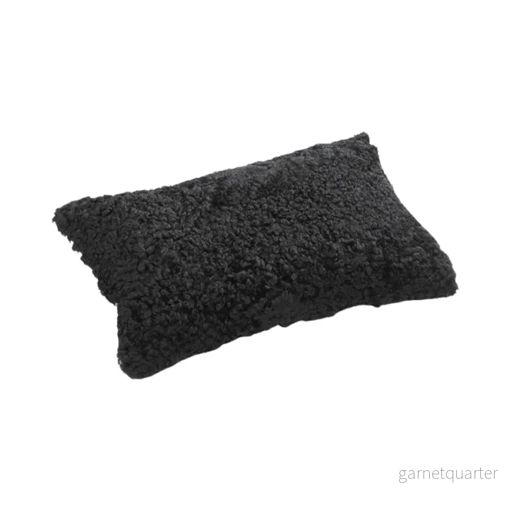 Pieces Small 30×55 – Black Pieces Small 30×55 – Black