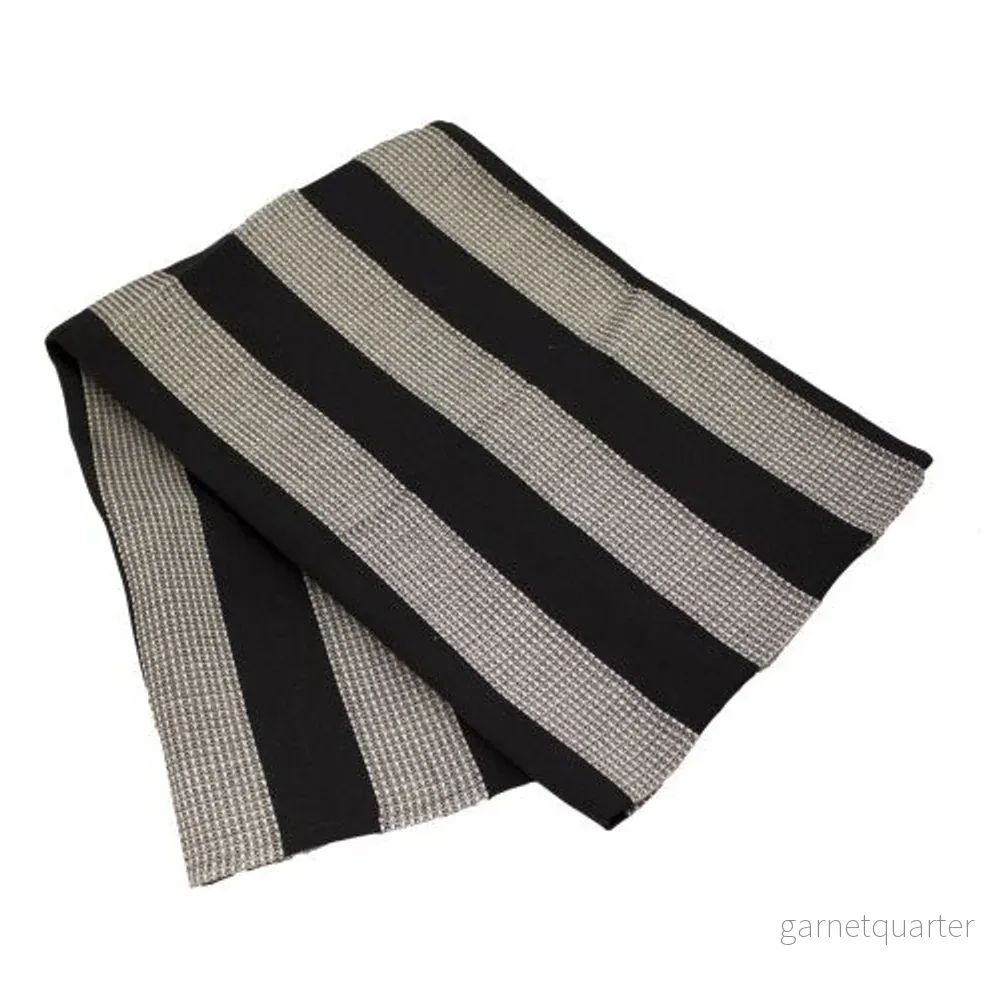 Emendo Bastuhandduk 50 X 150 cm med Svarta Band Emendo Bastuhandduk 50 X 150 cm med Svarta Band