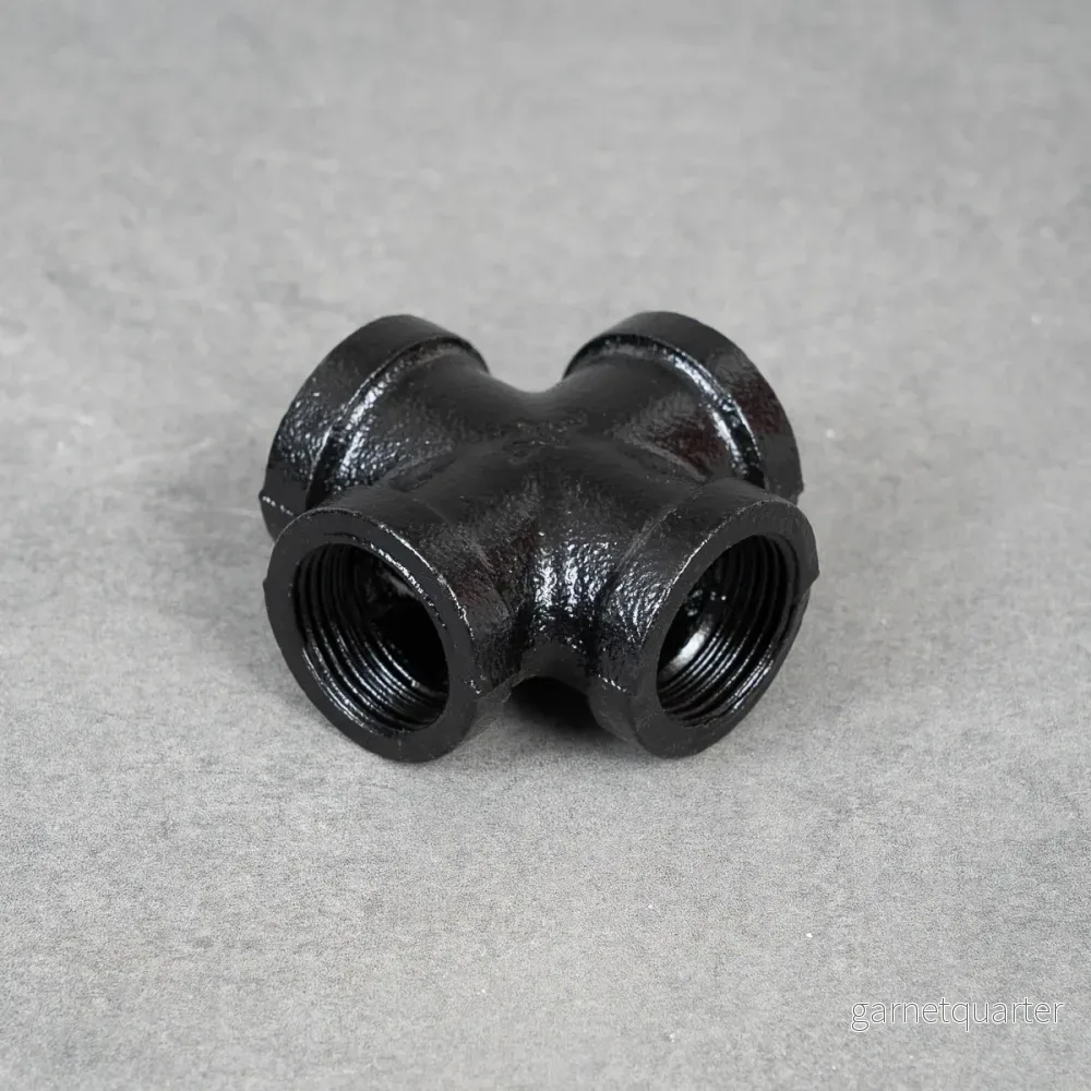 Fyr-kors – 26 mm – Svartlackerad Fyr-kors – 26 mm – Svartlackerad