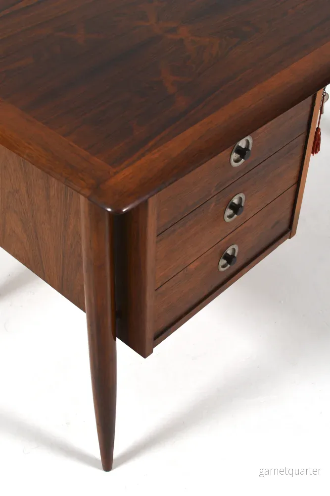Elegant skrivbord med låsbart skåp och öppna hyllor, 50tal - Bild 2