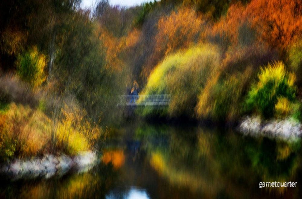 Sandersson – Woman on bridge