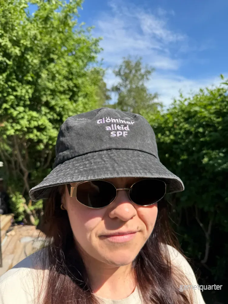 Bucket Hat - Glömmer alltid SPF (Men aldrig hatten)