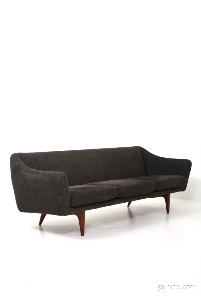 Soffa ”ML-140” av Illum Wikkelsø för A. Mikael Laursen & Søn, Danmark, 1950tal