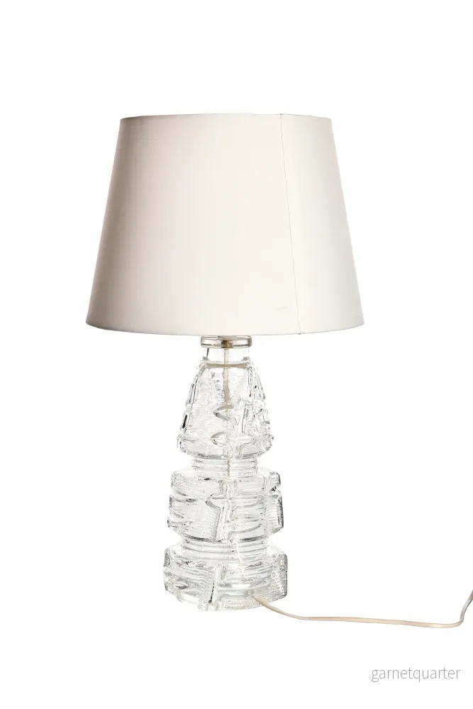 Skulpturell bordslampa i klarglas från Pukeberg, 70-tal - Bild 3