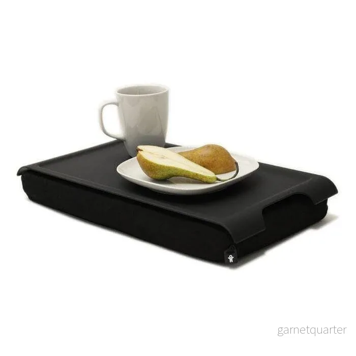 Mini laptray – Smart brickbord med halkskydd och formbara kuddar.