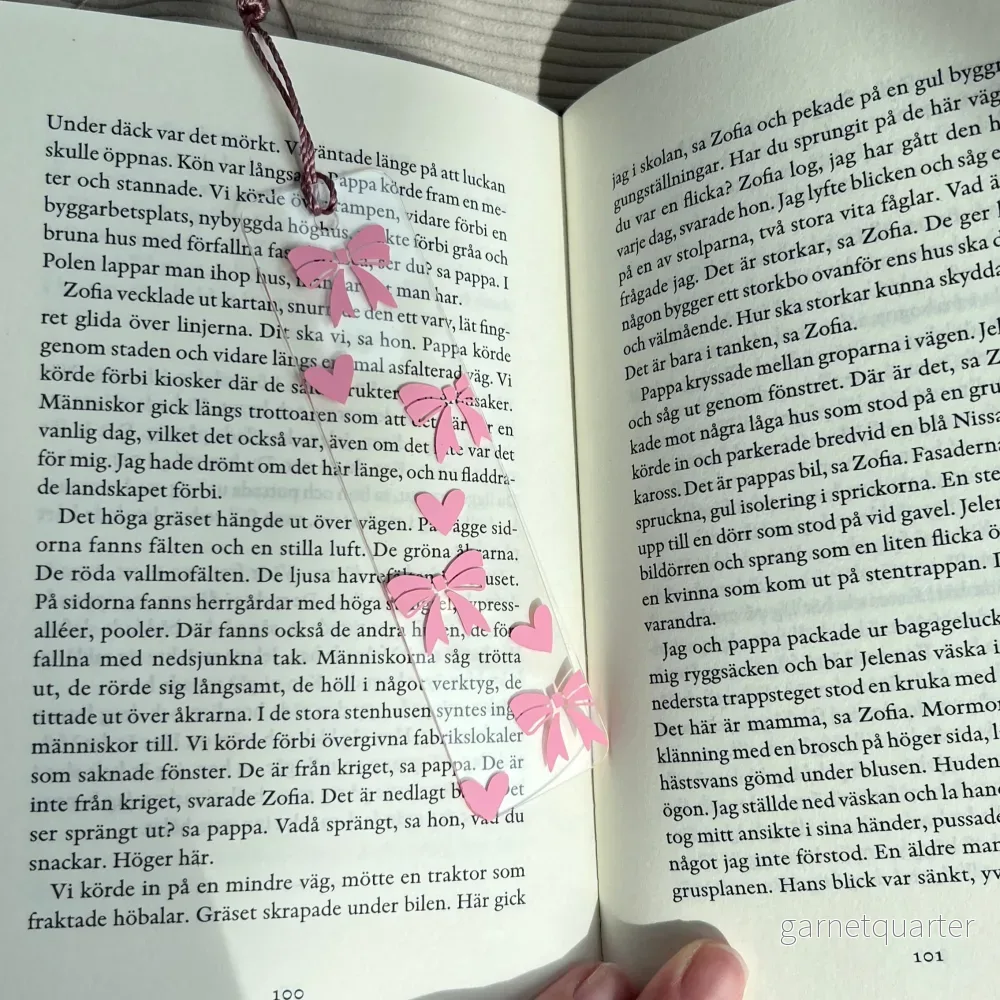 Bokmärke – Bows and hearts