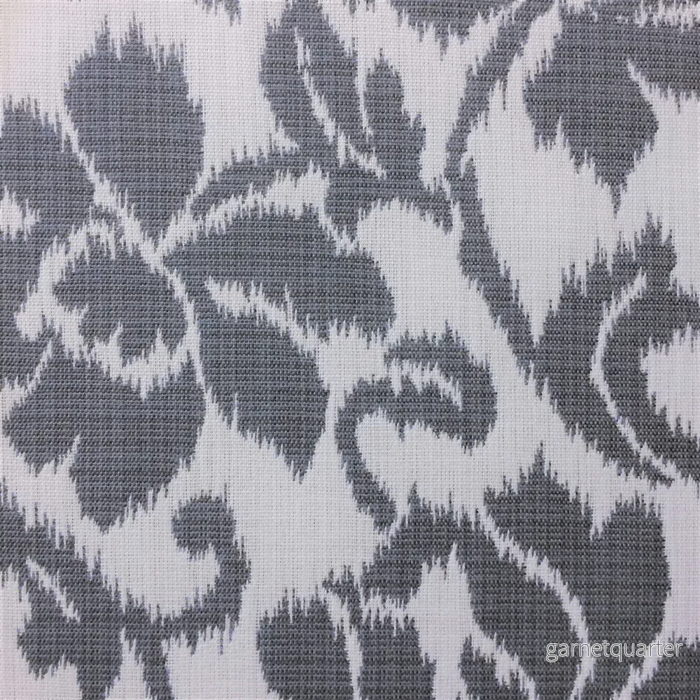 Dynväv Grå Ikat (grå blomma), 1090:-/m