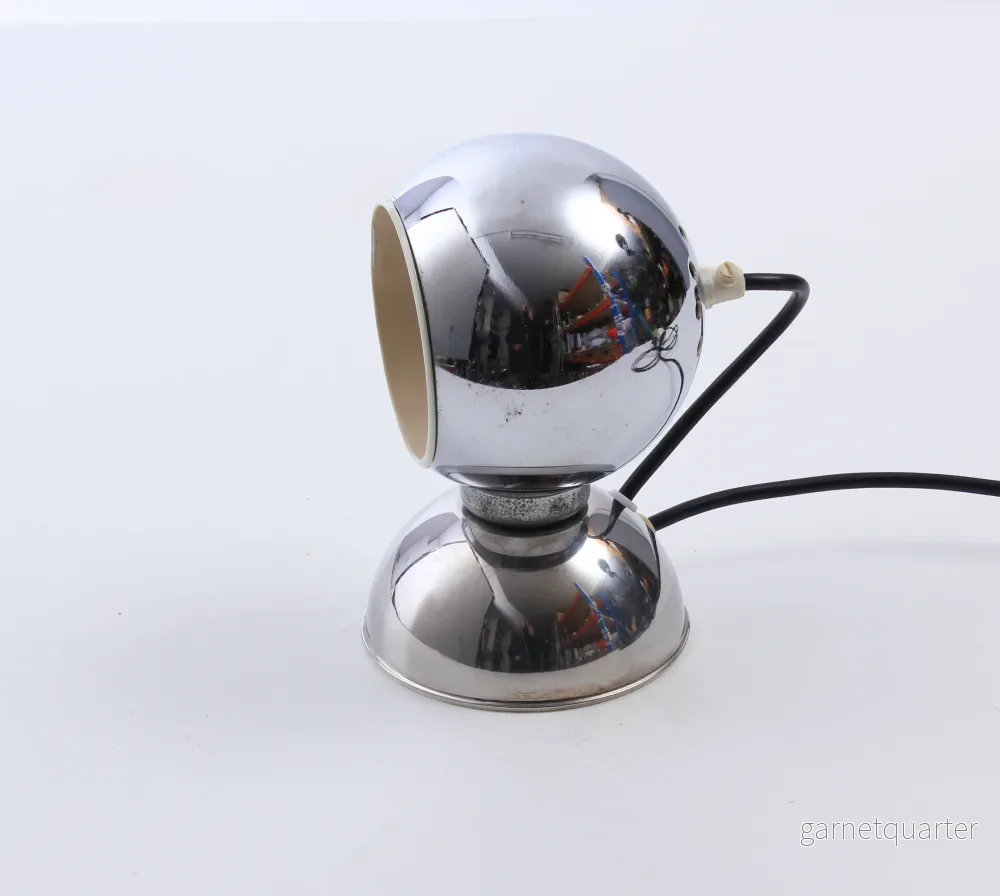 Bordslampa i krom 1970-tal Nr B277 Bordslampa i krom 1970-tal Nr B277
