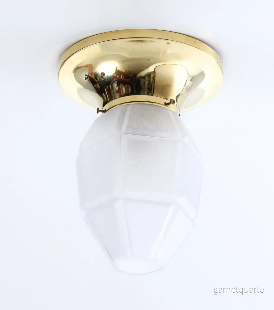 Taklampa med 1910-talskupa Nr P3 Taklampa med 1910-talskupa Nr P3